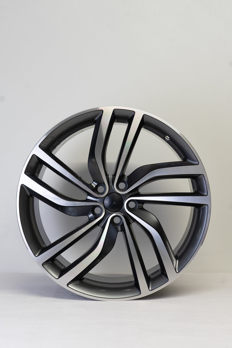 Labyrinth Style Alloy Wheels