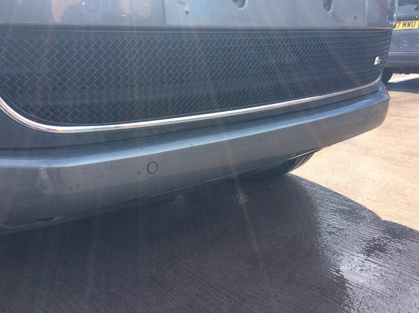 VW Amarok - Lower Grille (2010 - 2016)