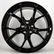 22x9.5" Volkswagen design 861 Style alloy wheel in gloss black, 5x112 - front face