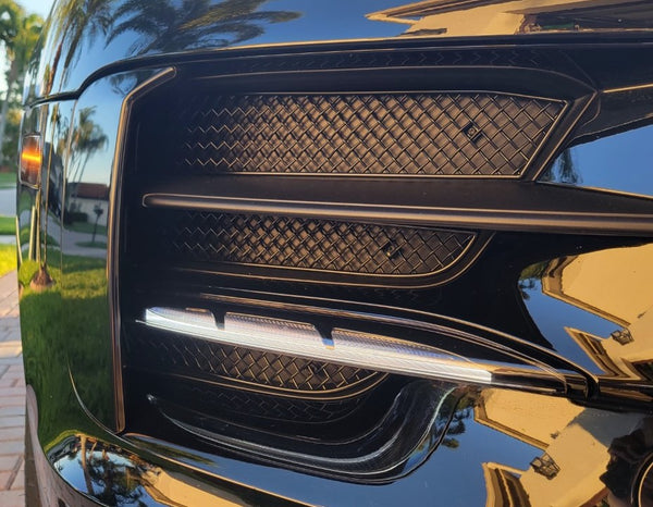 Porsche Macan Base 19-21 - Outer Grille Set (2019 - 2021)