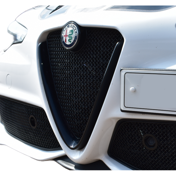 Alfa Romeo Guilia - Centre Grille (2007 - 2013)