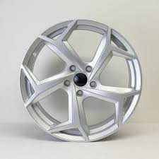 18x8" Bonneville Style Alloy Wheels Silver