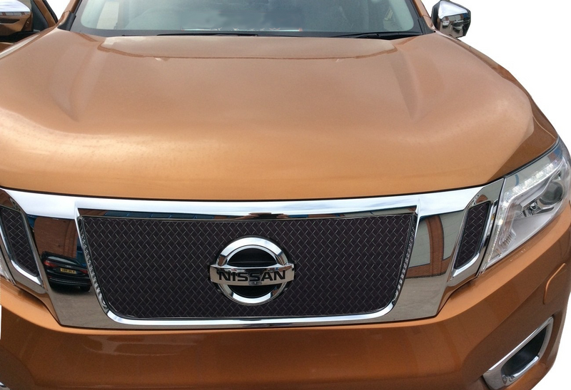 Nissan Navara Upper Grille Set (NP300) (2015 -)