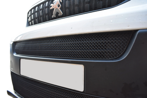 Peugeot Expert / Citroen Dispatch / Vauxhall Vivaro - Upper Grille (2016 to 
 )