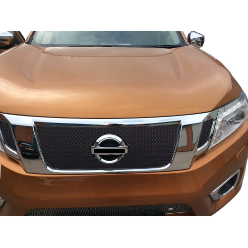Nissan Navara Upper Grille Set (NP300) - Black Finish (2015 -)