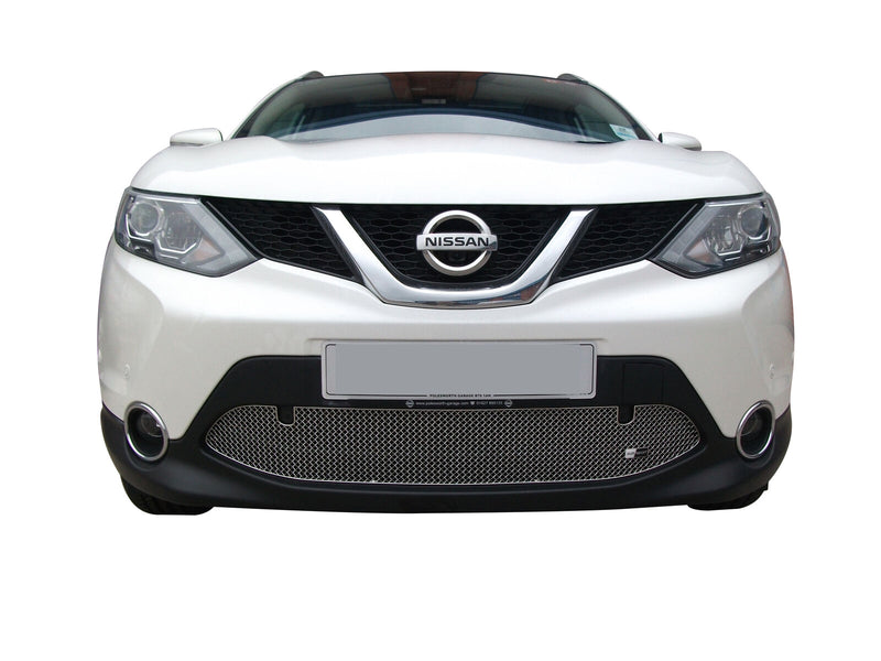Nissan Qashqai (2.0 Diesel with Parking Sensors) - Lower Grille - Black finish (2014 onwards)
