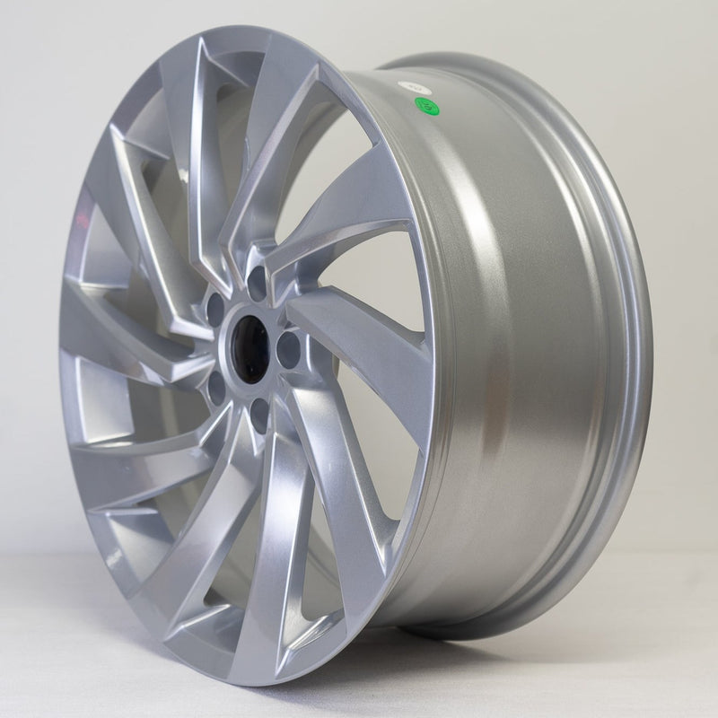 19x8" Sirocco Twist Style Alloy Wheels Silver